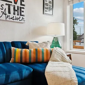 Apt Close To Empower Field Pepsi Center & , Denver United States